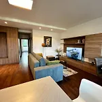 Comfy Apartment *