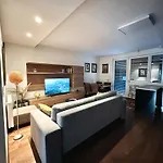 Comfy Apartment *